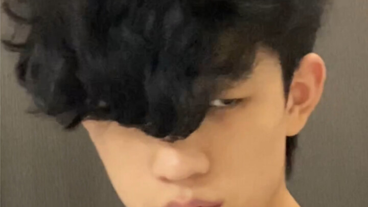 ตัวเด่นตั้งแต่เด็กจนโต