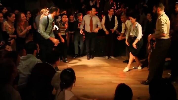 Charleston dance elegance and passion Charlston step