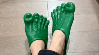 女朋友新买的拖鞋 救命家人们真的好神金！