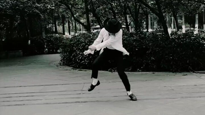 Cool! Michael Jackson Dance-Ghosts