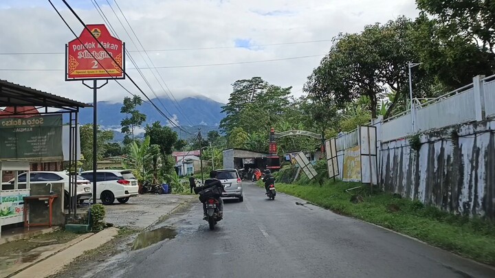 keindahan gunung prau