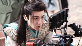 Use the animated theme song to open the drama version of "Young Man on White Horse Drunk in Spring B