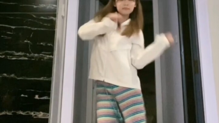 Khiêu vũ ở lớp ba