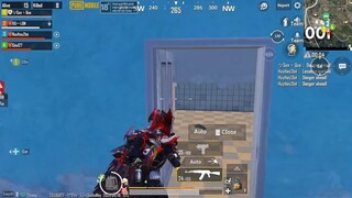 PUBG Mobile - Đem Huyết Nha Trà Trộn Xem Phản Ứng Nhưng Người Lạ Chỉ Quan Tâm Cái Khác =))