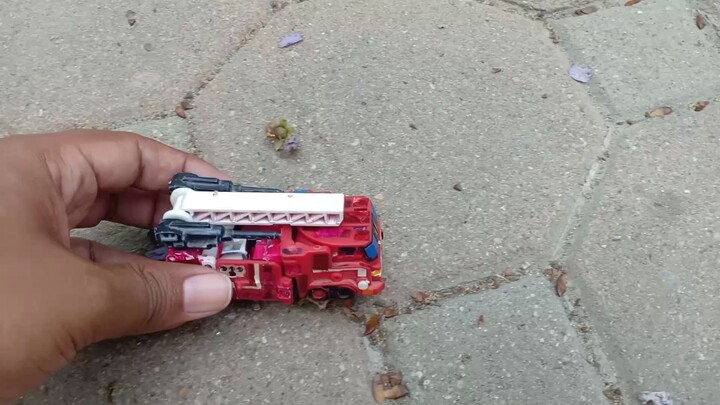 Robot biến hình kabaya Người bảo vệ thợ lặn có thể gaine gum Guard diver