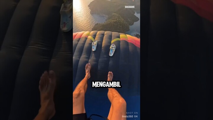 Pakai Sandal Diatas Langit ‼️