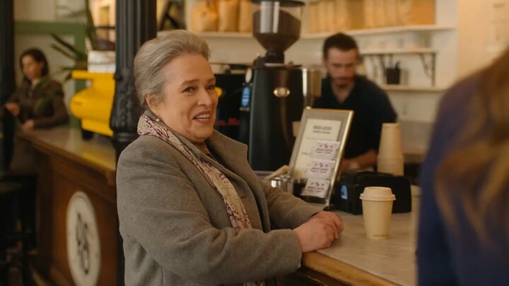 An old lady effortlessly fooled everyone with just a cup of coffee #MovieReview