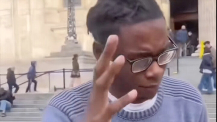 صاحب اللغة اليابانية الأمريكية يكون مثل: