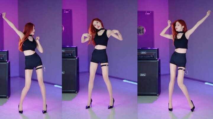 [Vertical screen] Watch the beautiful woman in high heels dancing up close, what are you doing?