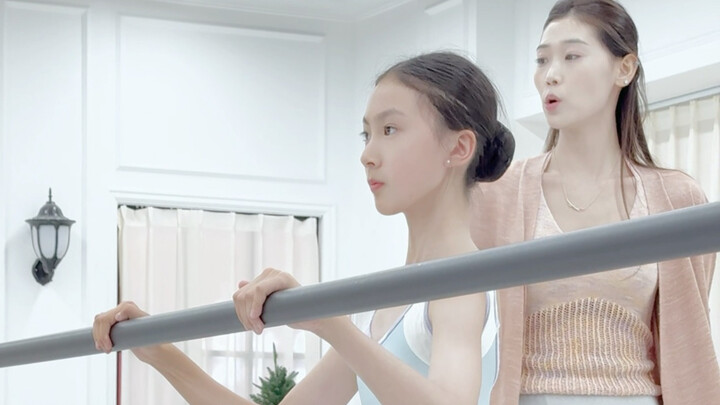 Ký sự lớp học riêng của cô nàng “gà mờ” ballet | Bắt đầu luyện tập kỹ thuật cơ bản ballet