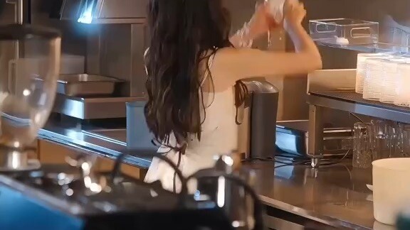 Bộ phim: Gai của tình yêu - Tập 1