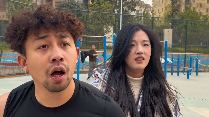 Anh chàng bảnh bao chơi bóng như thế nào (2.0)