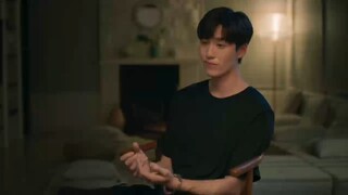 "Bàn tay này thật gợi cảm" "Em yêu, em lấy chồng giàu có" Cứ diễn đi, diễn đi, được không? LP lại hỏ