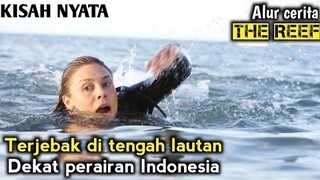 SATU-SATUNYA CARA UNTUK SELAMAT ADALAH DENGAN BERENANG DI TENGAH LAUTAN YG DI PENUHI HIU RAKSASA