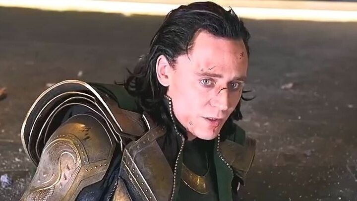 Setiap kali saya melihat Loki menjadi Captain America, saya ingin tertawa. Aneh sekali! !