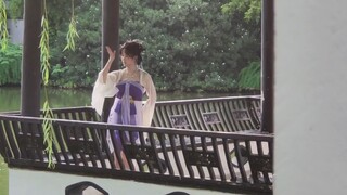 哎呀~偷拍古风小姐姐被发现啦~