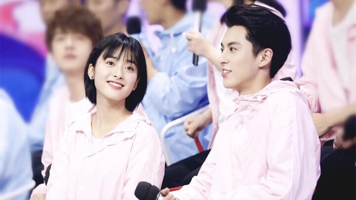 【หวังเฮ่อตี้ & เซินเยว่】คนรอบตัวพวกเขาดูเหมือนจะมองทะลุทุกอย่างหมดแล้ว ฟินจิกหมอนกันยกใหญ่ในงาน!