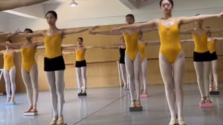 Dance class art students daily training live screen recording 20220906