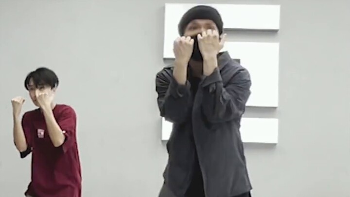 Kuma & Sugar 100% synced choreography for Jackson Wang's new song "I don't have it"