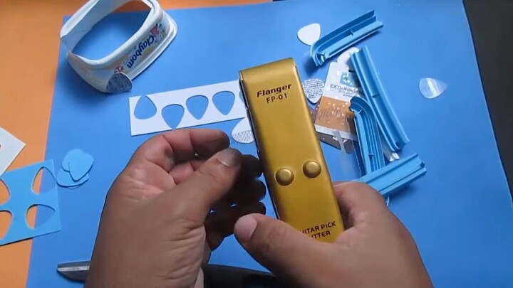 Máquina de fazer Palhetas para Guitarra, Violão e Contra baixo