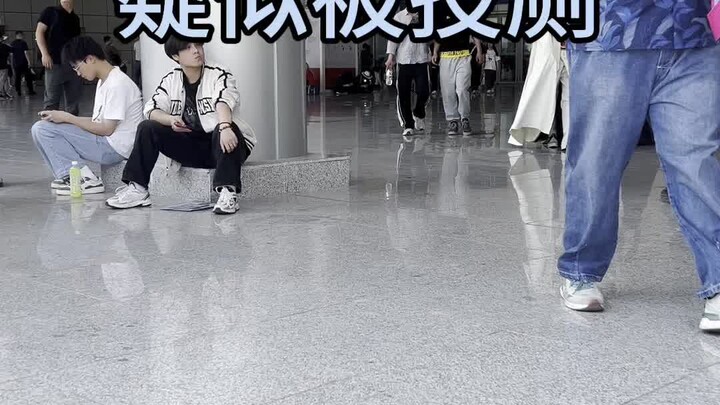 小男娘第一次cos疑似被投厕