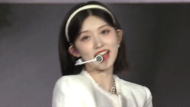 ขนมมิ้นท์เมฆครีม! สวยจนคนขาเรียวยืนมองตาค้าง! ดวงจันทร์สีขาวกลับมาแล้ว – คลิปคอนเสิร์ตฤดูใบไม้ร่วงที