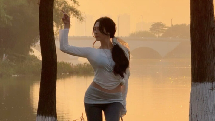 ความอึดอัดของบล็อกเกอร์เต้นกลางแจ้ง…