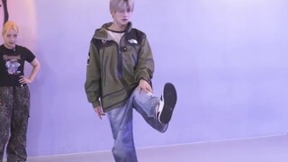 当吐司主舞上了舞蹈大师课...