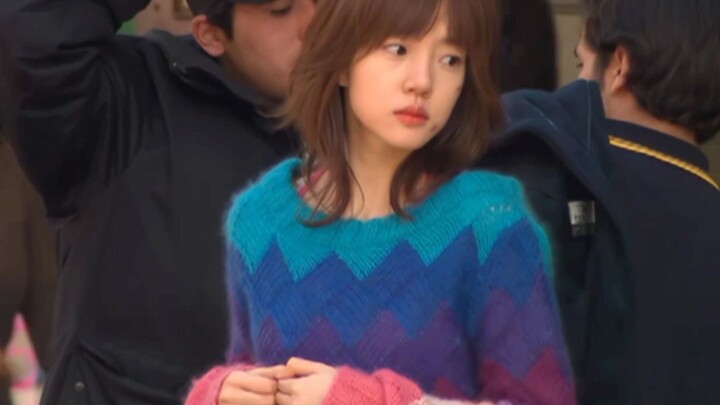 “อากาศที่กัวลาลัมเปอร์นั้นเปลี่ยนแปลงได้ทั้งฟ้าใสและฝนตก”