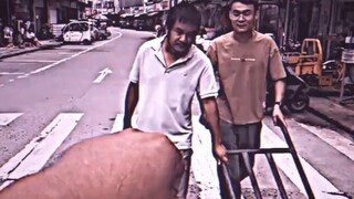 Older Man: I'm definitely buying this tablet.