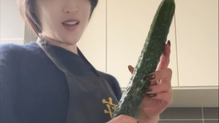 Just following the trend and losing a bit of weight—pineapple with cucumber
