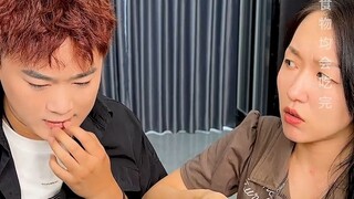 #Roti Mochi Beras Ungu Aku jadi pusing karena saling bertukar terus, sekarang siapa di antara aku da