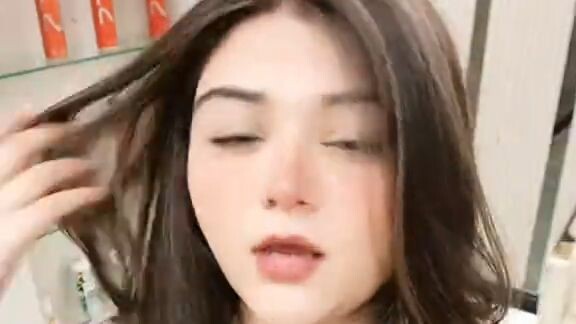 Hair transition video
