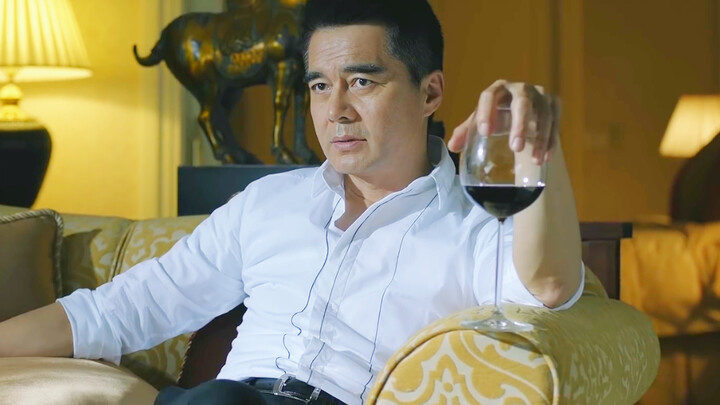 Could “Li Yunlong” from “Bright Sword” share a table with him?