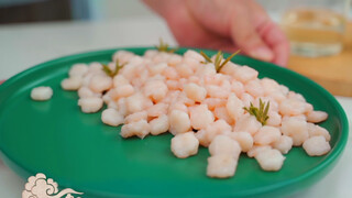 A plate of river prawn will bankrupt you