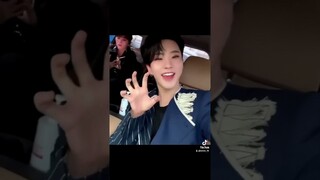 seungkwan is us 🤣🤣🤣