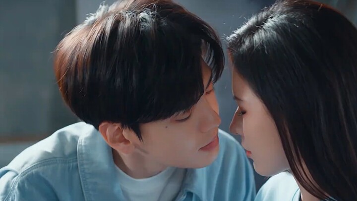 Pada momen ini, kebahagiaan benar-benar terwujud! Terima kasih semuanya, kalian telah membuat saya t