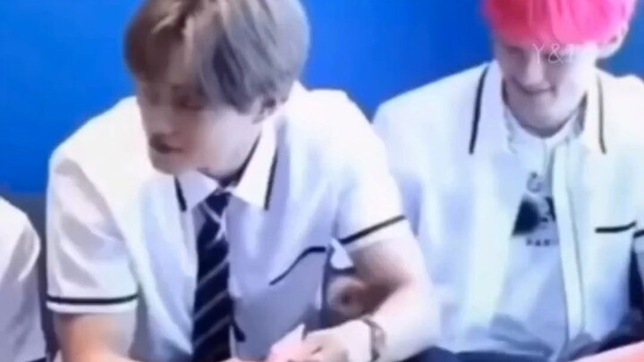 หลี่มาร์ค: ผมบุกเข้าไปถึงแกนกลางแล้ว ขาดอีกแค่ก้าวเดียวผมก็จะเป็นสมาชิกคนที่สิบของ EXO แล้ว แฟนๆ รอผ