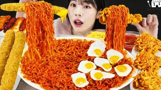 ASMR มุกบัง บะหมี่ผัดกิมจิโฮมเมดไก่ชีสสติ๊ก Mukbang & สูตรไก่ทอดและก๋วยเตี๋ยวไฟกิน