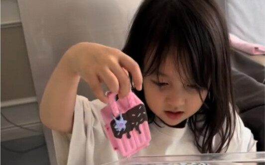 Cùng nhau sát cánh, đồng hành đến cuối đời.