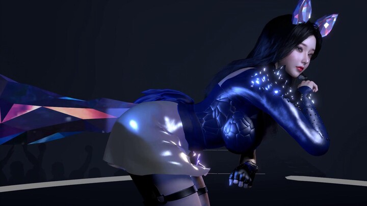 Ahri AOA cat walk lightly