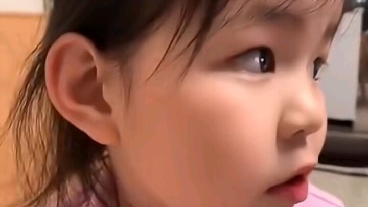 Từ nhỏ đã thấu hiểu nhân tình thế thái, tương lai nhất định sẽ trở thành một đại thương gia
