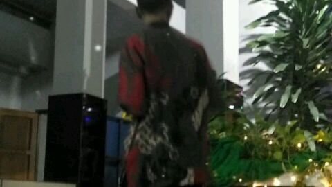 apapun masalahmu yang penting joget dulu aja