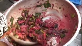 Bukankah dimakan mentah saja? Bukankah dimasak jadi bubur?