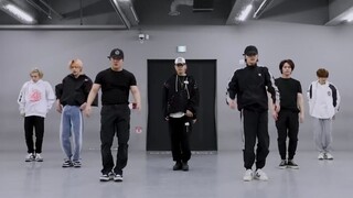 ห้องซ้อม Hellevator เพลงเดบิวต์ของ Straykids เปิดเผยแล้ว