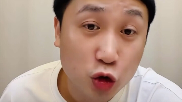 Bố quán ăn livestream khen shaking: Tạ Khả Nhân tính cách tốt như vậy, chúng tôi ai cũng rất thích c
