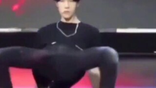 [Bojun Yixiao] ฉันไม่ได้พยายามช่วย Wang Yibo พี่ชายผู้สง่างามที่ 1 อย่างแน่นอน เขาสามารถโห่ได้ด้วยมื