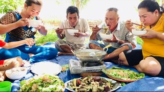 Thuý Hằng Trổ Tài Nấu Bún Mắm ỐC PHÁP ( Và Cái Kết Bất Ngờ ) ATĐQ - 195