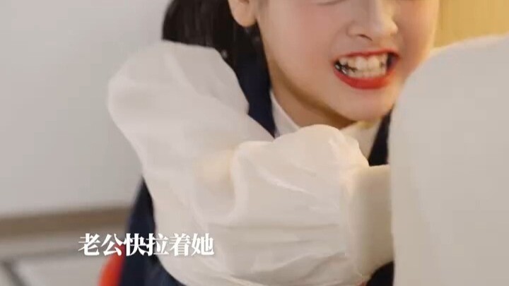 Family Guy Chinese Edition: Meg, the Internet Celebrity — Ice Skating Skit