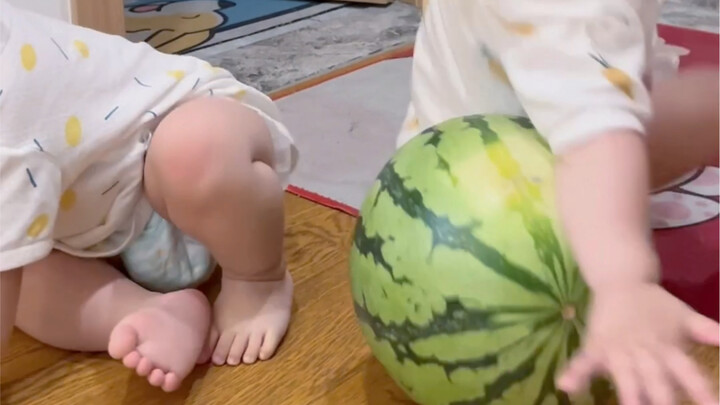 ถ้าคุณใช้แตงโมเป็นเก้าอี้